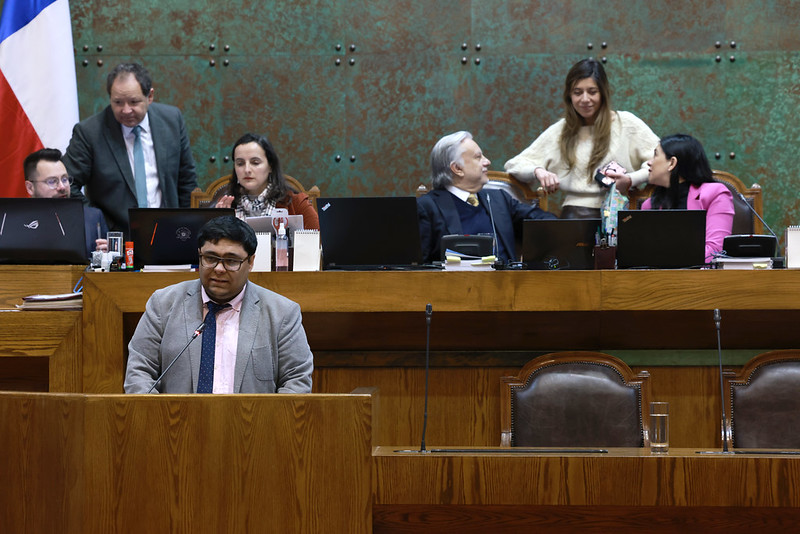 Dip. José Carlos Meza rinde el informe sobre el proyecto que posterga plazos de ley de plásticos de un solo uso