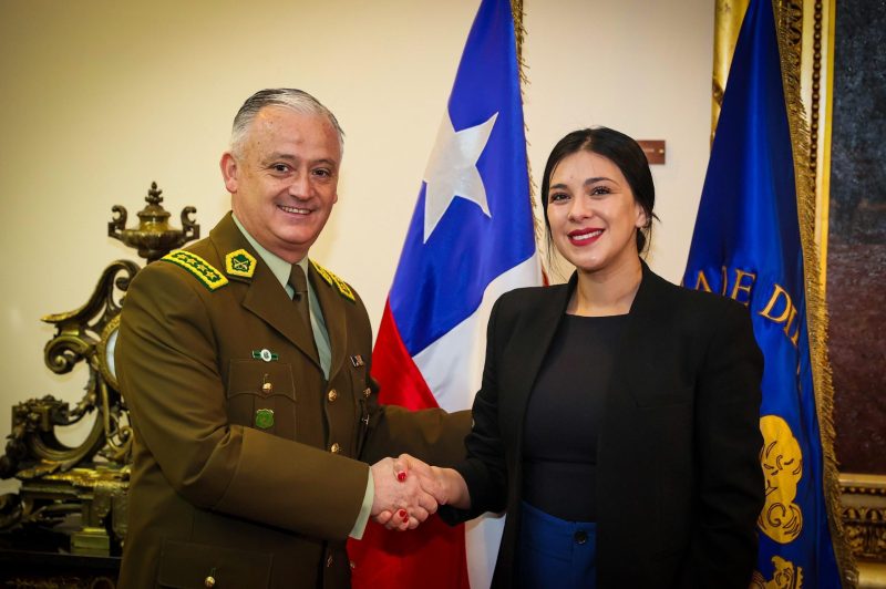 Saludo General Director de Carabineros
